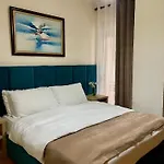 Ibiza Hotel Golem (Tirana)