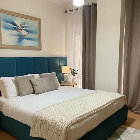Ibiza Hotel Golem (Tirana)