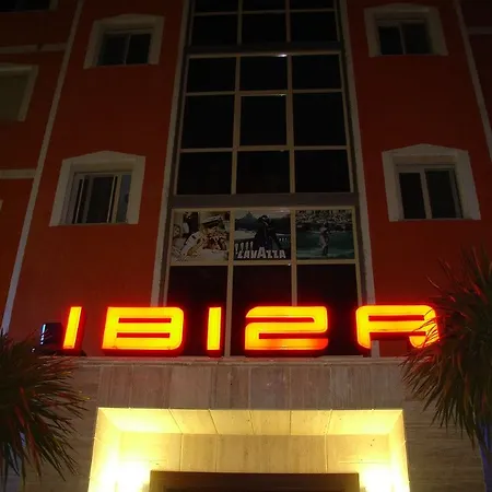Ibiza ホテル 3*
